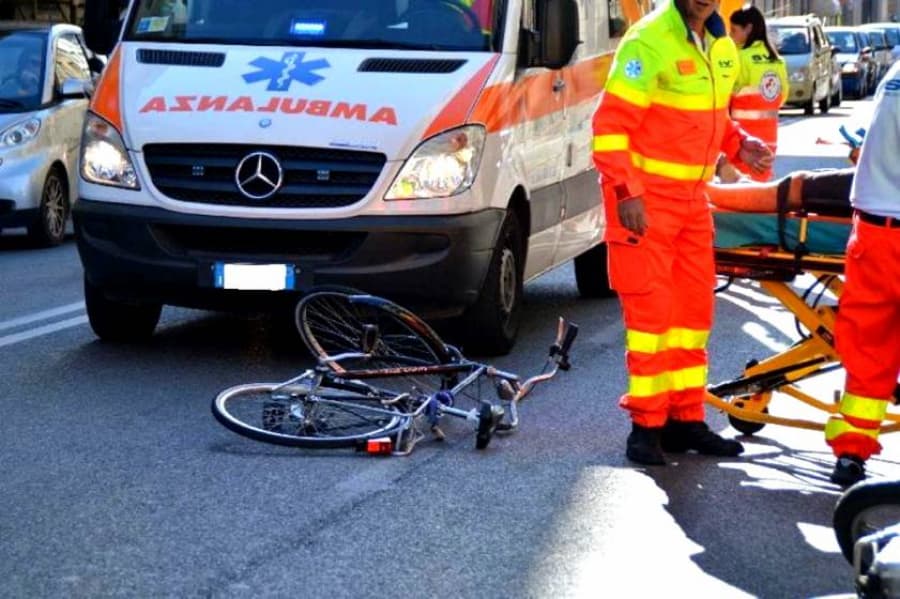 Sicurezza stradale- i dati preoccupanti per gli incidenti ai pedoni, ciclisti e monopattini