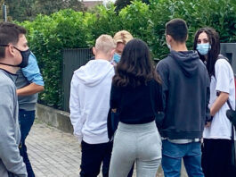 studenti-ai-cancelli