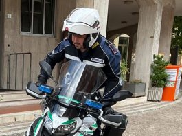 polizia-motociclista-cesano-boscone