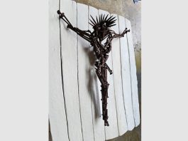 trezzano-sul-naviglio-crocifisso-di-chiodi