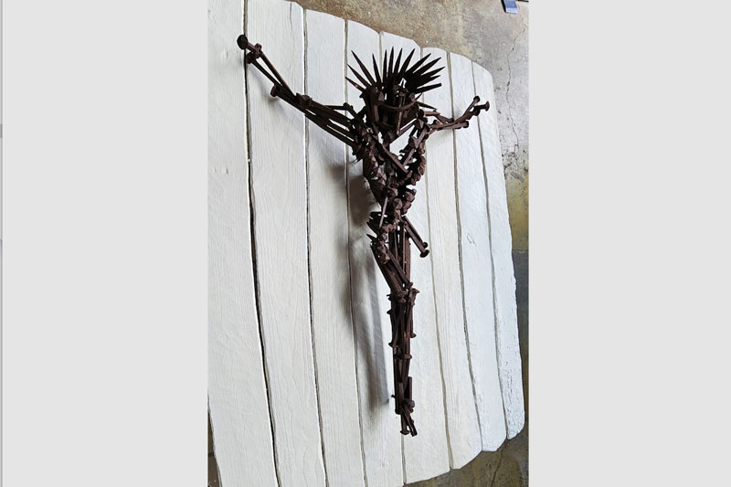 trezzano-sul-naviglio-crocifisso-di-chiodi