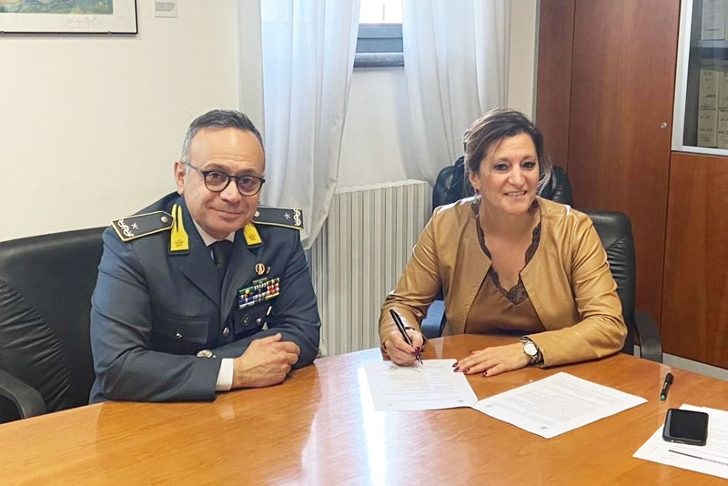 lara-carano-comandante-guardia-di-finanza