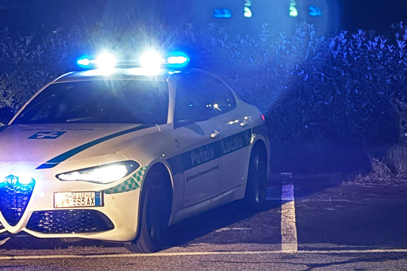 trezzano-polizia-locale-inseguimento-extracomunitario